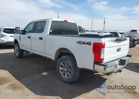 2018 Ford F-250 Xl z USA, uszkodzony, nr VIN 1FT7W2BT5JEB49461